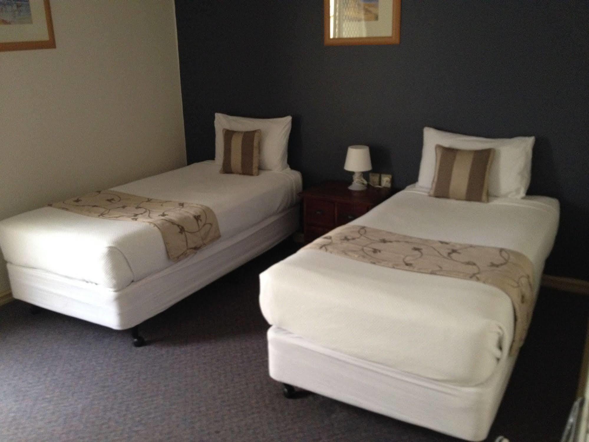 Silver Sands Resort Mandurah Exterior foto