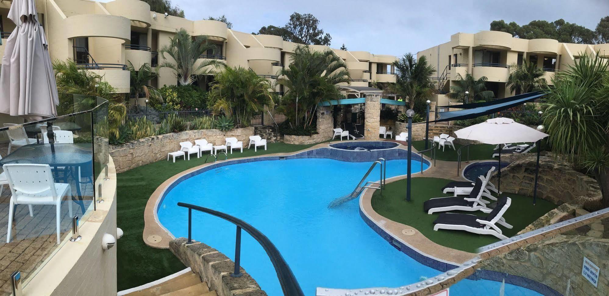 Silver Sands Resort Mandurah Exterior foto